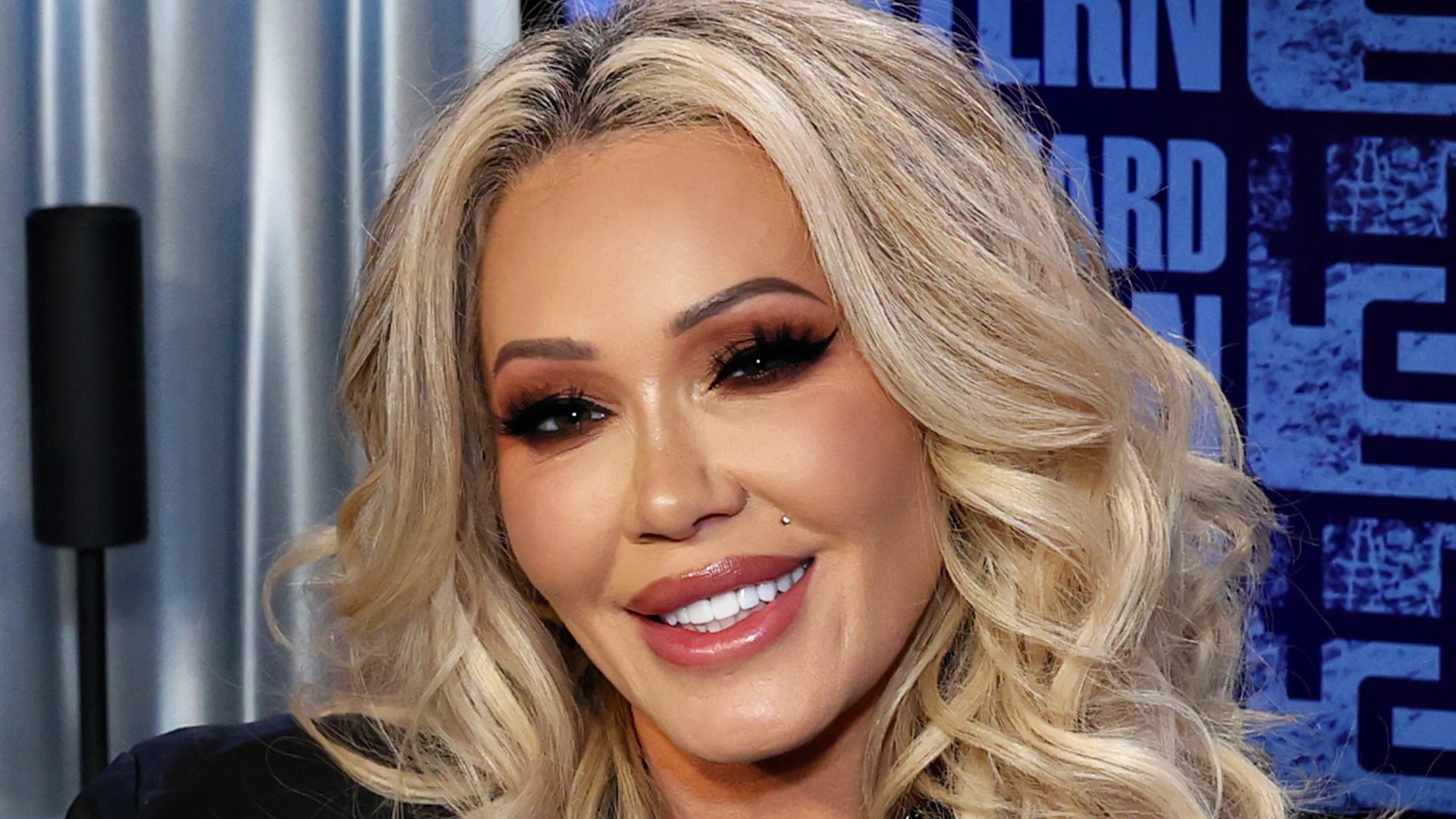 Video thumbnail for Jelly Roll's Wife Reveals Future Baby Plans