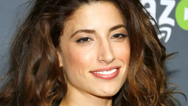 'Video thumbnail for Why Yvette From The Big Bang Theory Looks So Familiar'