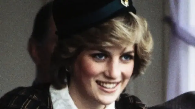 Video thumbnail for Diana's Relationship With The Royal Family Detailed