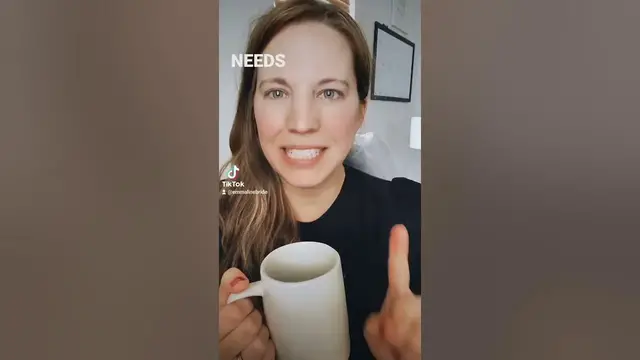 Video thumbnail for How to Get Wedding RSVPs Back on Time from Guests