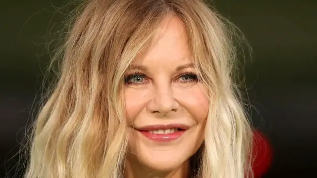 'Video thumbnail for We Can't Stop Staring At Meg Ryan's Transformation'