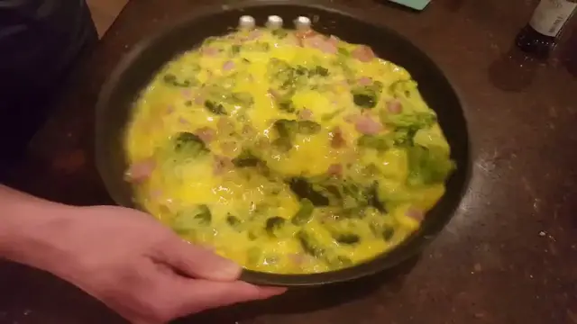 Video thumbnail for Easy Dinner Quiche || Dining In With Danielle