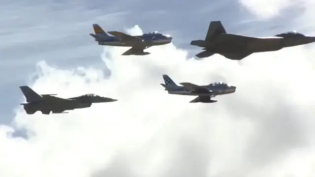 Video thumbnail for 2018 Heritage Flight