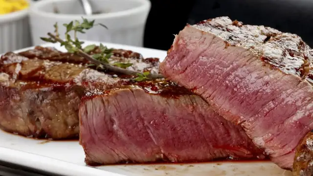 Video thumbnail for Ruth's Chris Vs. Morton's: Which Is The Better Steakhouse?