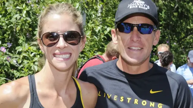 Video thumbnail for Athletes In Relationships With Uncomfortable Age Gaps