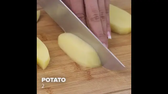 'Video thumbnail for Ground Beef and Potatoes Recipe: A Comforting One-Pan Meal'