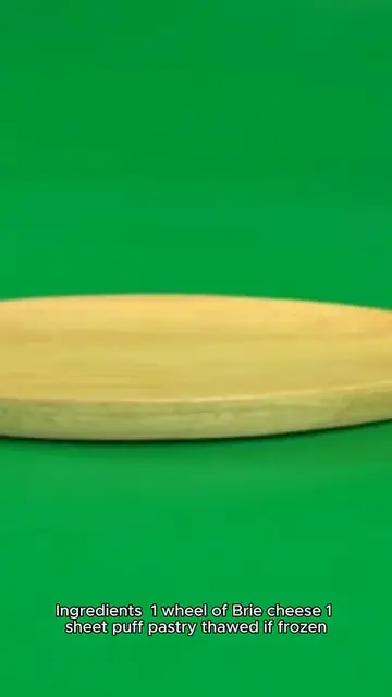 Video thumbnail for baked brie recipe