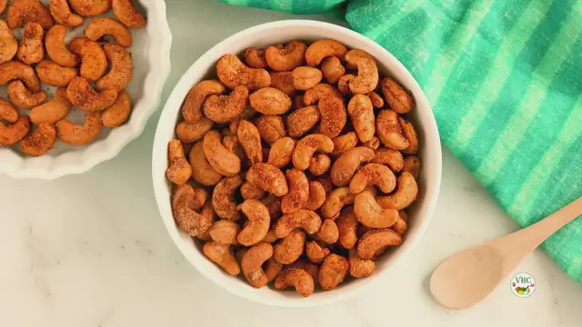 Video thumbnail for Spicy Roasted Cashews