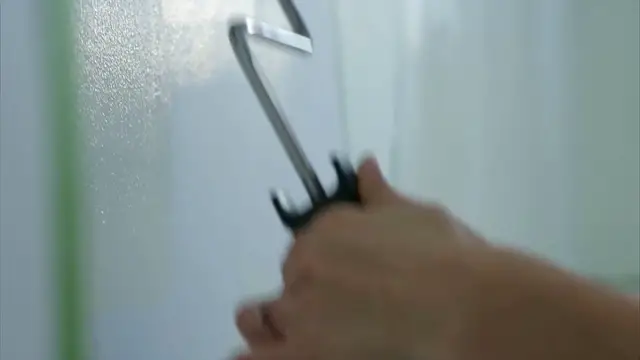 Video thumbnail for Repairing Drywall Holes