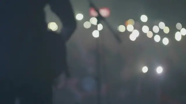 Video thumbnail for **Green Day Performs Sped-Up Version of 'Good Riddance (Time of Your Life)' as Fans Rush to Exit Venue During Lightning Storm**