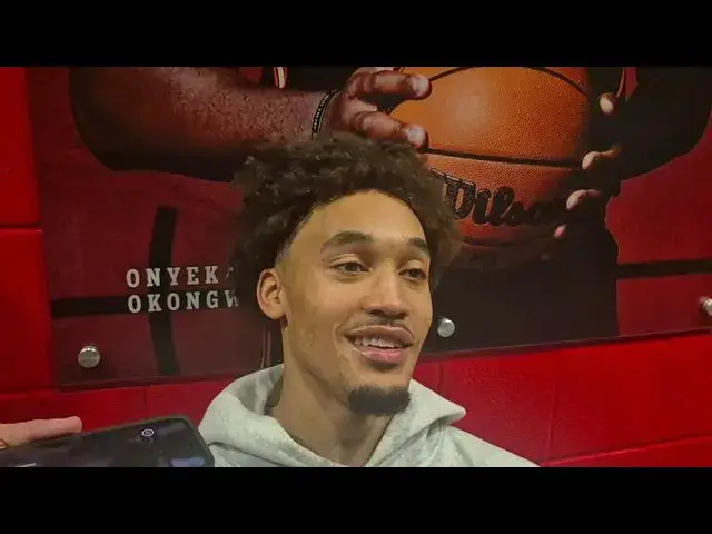 Video thumbnail for Jarin Stevenson and Seth Trimble outside the #UNC locker room after win over Ohio State