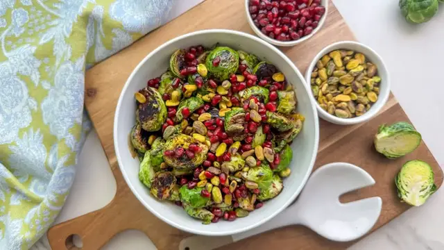 Video thumbnail for Crispy Fried Brussel Sprouts With Pomegranate Glaze Recipe