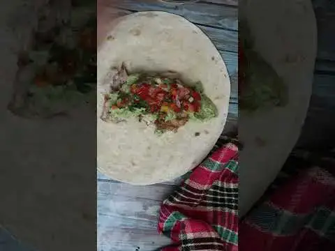 'Video thumbnail for #shorts - Fajitas de pui cu sos de avocado si Pico de Gallo - sanatoasa si foarte fresh'