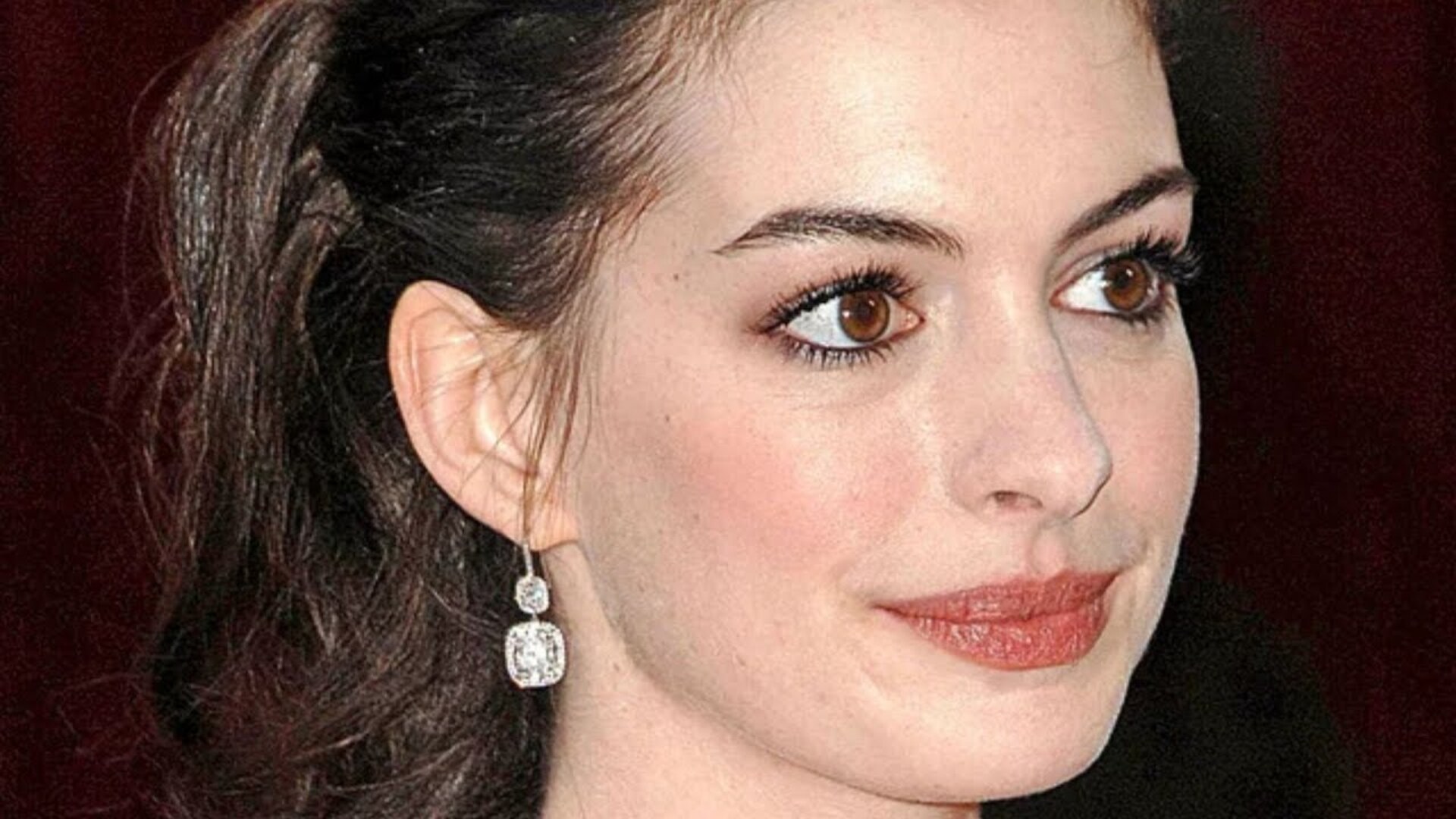 Video thumbnail for Inside Anne Hathaway's Marriage