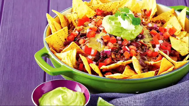 Video thumbnail for nachos recipe