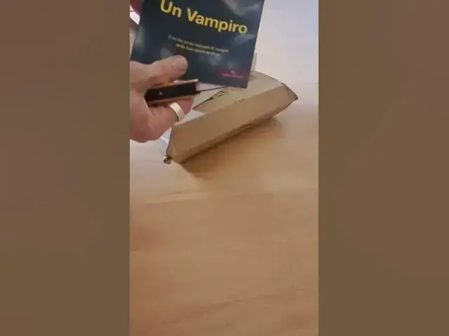 'Video thumbnail for 🧟 Unboxing first copies of novel book classic horror Un vampiro 𝗨𝗻 𝘃𝗮𝗺𝗽𝗶𝗿𝗼'