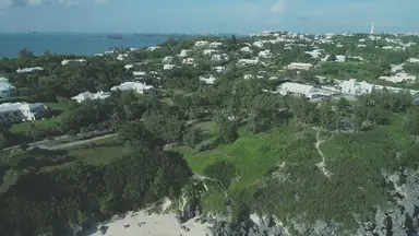 'Video thumbnail for Top Beaches Near Kings Wharf, Bermuda: A Cruise Passenger's Guide'