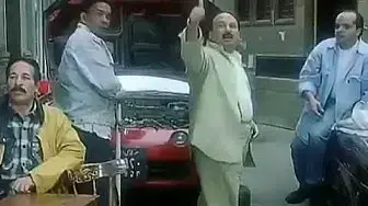 Video thumbnail for صحبك الفقرى اول ما يقول رأيه فى حاجه