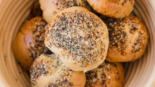 'Video thumbnail for Give Everything Bagels A Creamy Makeover With This Recipe'