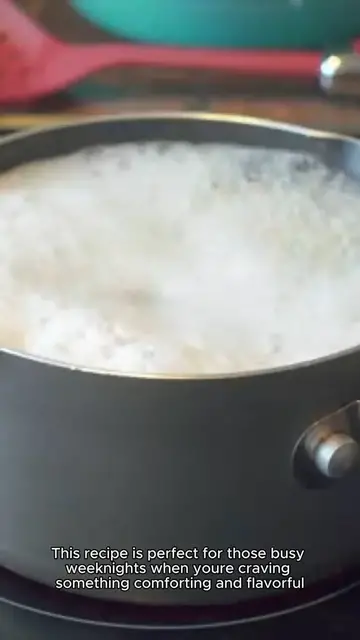 Video thumbnail for sweat and sour soup with prawns recipe