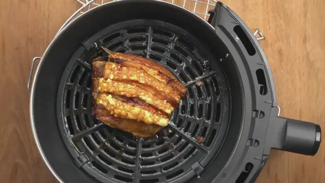 Video thumbnail for 25 Super Easy Air Fryer Bread Recipes