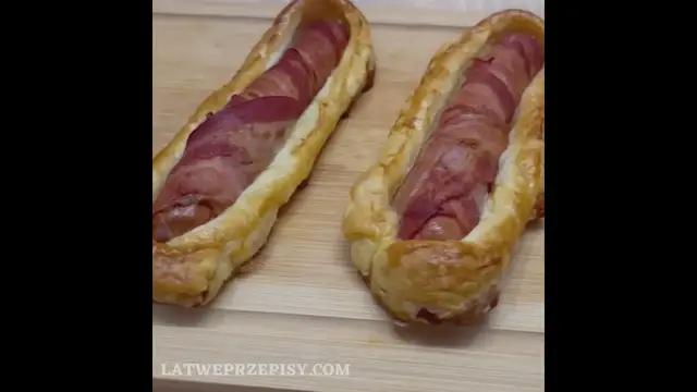 Video thumbnail for Pyszna parówka w cieście z boczkiem i serem żółtym