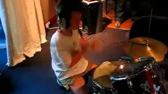 Video thumbnail for Toothless Bill- Cheeky Junior Keith Moon drummer