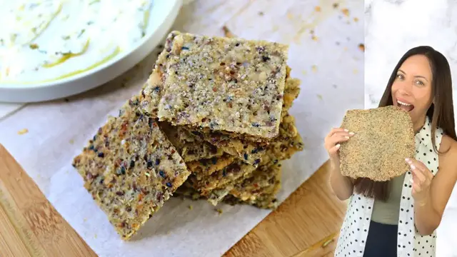 Video thumbnail for No dejo de comer estas  KETO CRACKERS , faciles y sin harinas