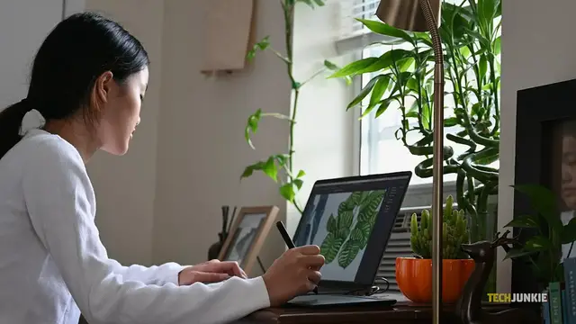 Video thumbnail for Top 5 Free Drawing Apps for Windows