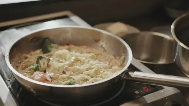 Video thumbnail for 25 Things to Do With Roasted Garlic