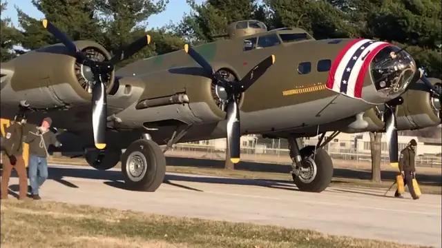 Video thumbnail for B-17F Memphis Belle™ On the Move