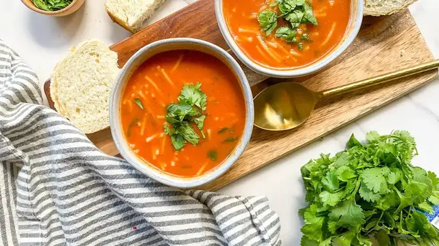 'Video thumbnail for Sopa De Fideo Recipe'