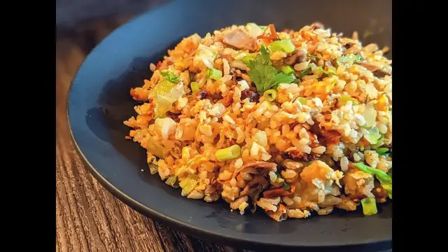 Video thumbnail for The EASIEST Fried Rice Recipe #shorts #friedrice #food #foodie