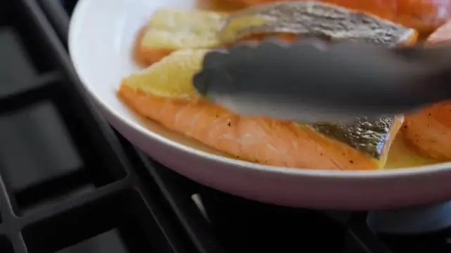 'Video thumbnail for How to Cook Salmon With Crispy Skin ¦ Eric Kim ¦ NYT Cooking (720p 24fps)'