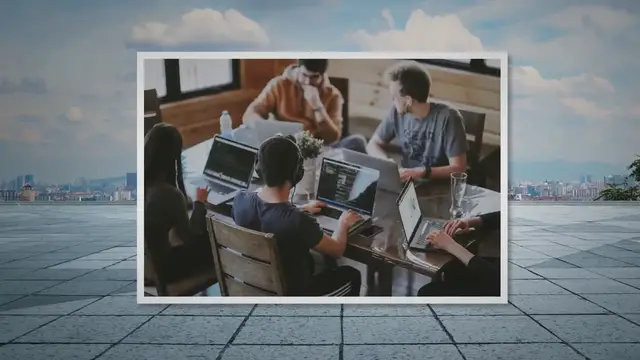 Video thumbnail for How to Become a Social Media Consultant