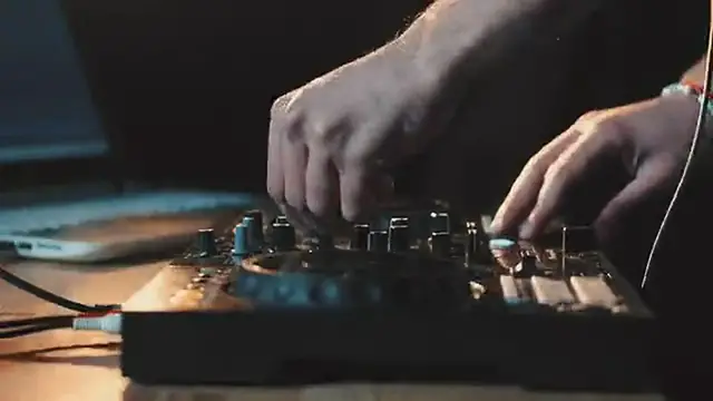 'Video thumbnail for Dj Playing A Dj Set At Home'