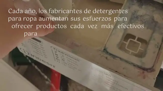 Video thumbnail for La potente receta de detergente líquido para ropa blanca: 24 litros a 2 euros: