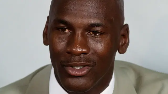 Video thumbnail for Michael Jordan's Transformation Is Utterly Astonishing
