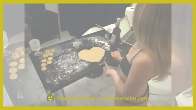 'Video thumbnail for Top 5 Bikinis For Cooking'