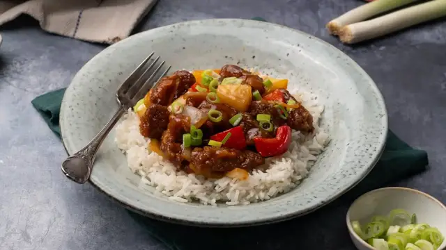 'Video thumbnail for Crispy Sweet And Sour Pork Recipe'
