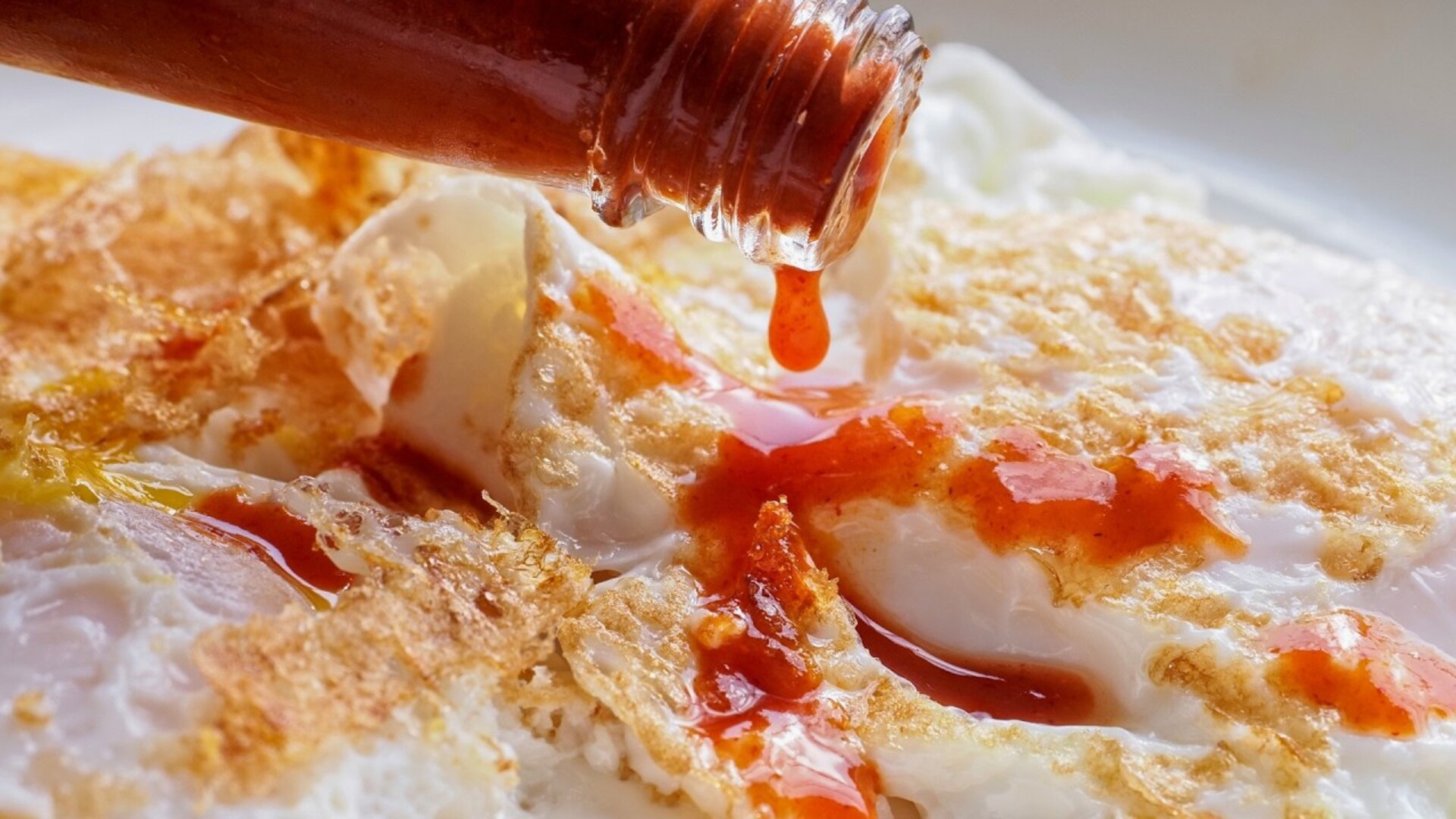 Video thumbnail for Avoid This One Popular Hot Sauce If You Value Your Health