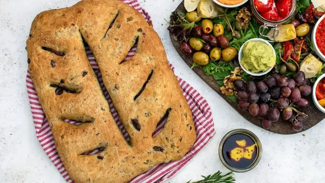 Video thumbnail for Mediterranean Herb And Olive Fougasse Recipe