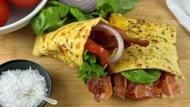 Video thumbnail for BLT Cottage Cheese Wraps Recipe