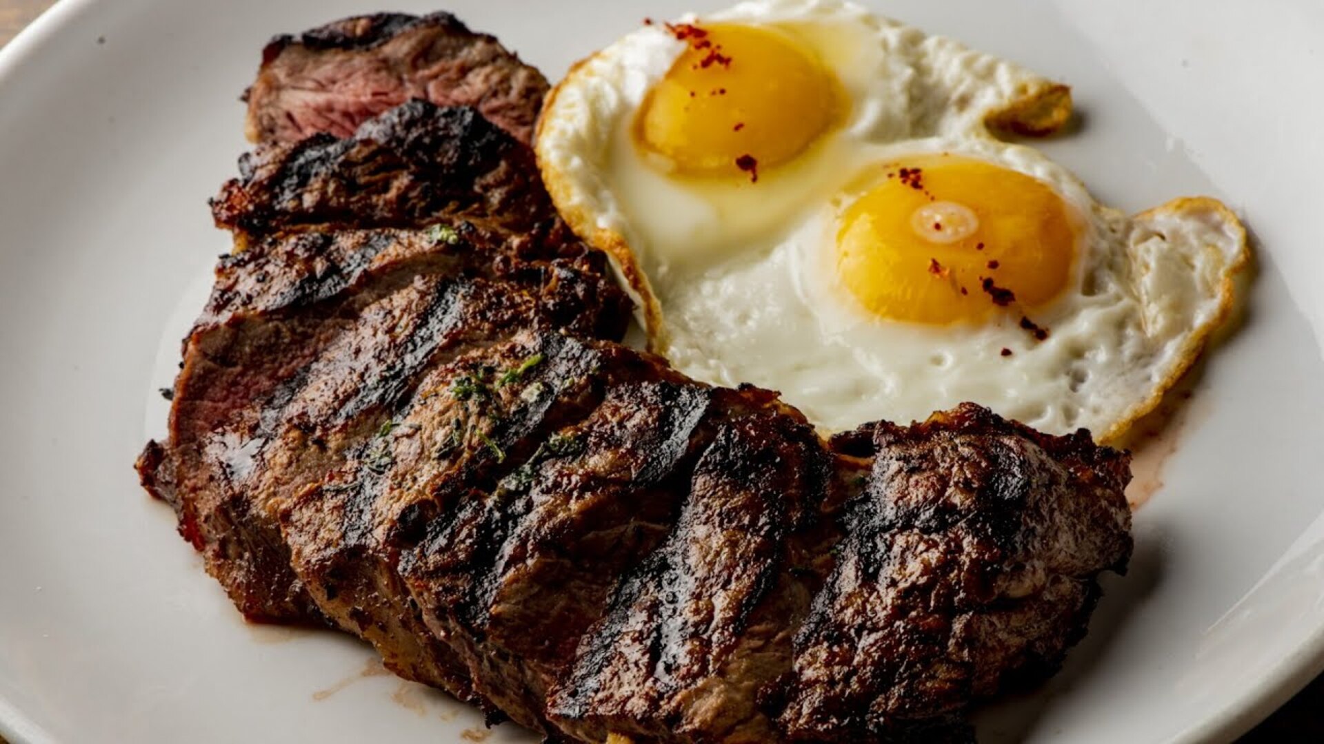 Video thumbnail for Never Order These Brunch Foods, According To Chefs
