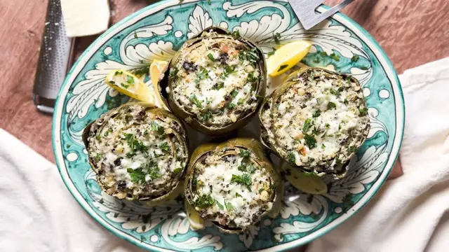 'Video thumbnail for Sicilian-Style Stuffed Artichokes Recipe'