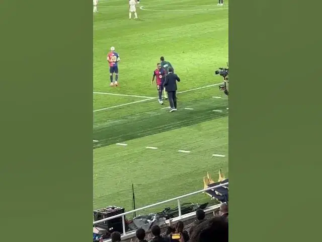 Video thumbnail for OVACIÓN A RAPHINHA