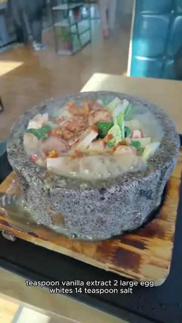 Video thumbnail for macaroons recipe