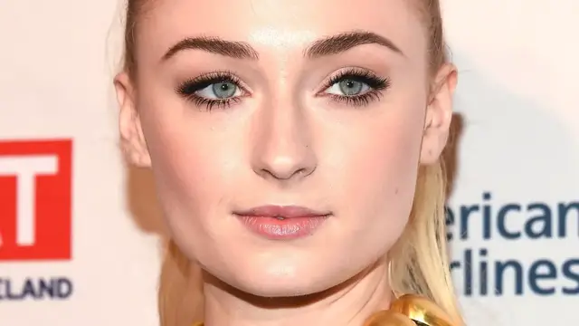 'Video thumbnail for Why You Rarely See Sophie Turner Anymore'