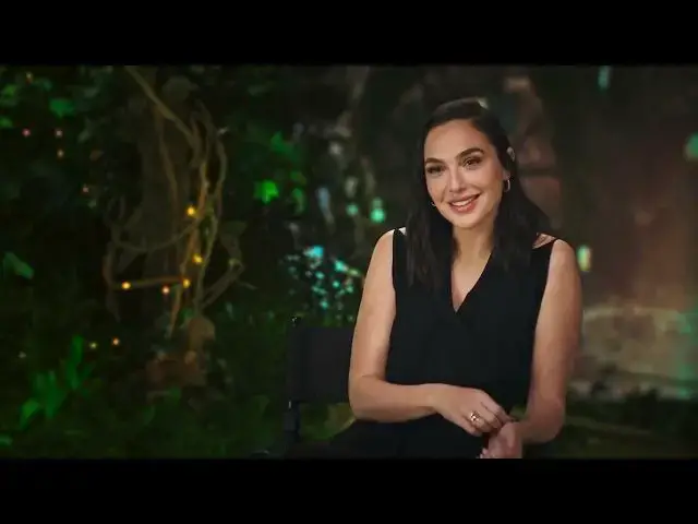 'Video thumbnail for Snow White, interview with Gal Gadot: Evil Queen in Snow White talks about the scenes, controversies'