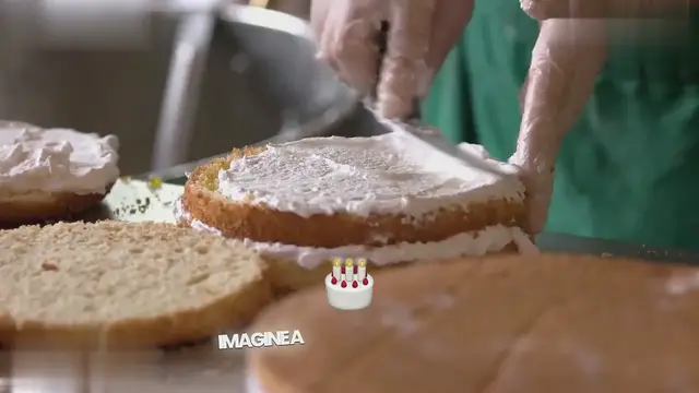 Video thumbnail for Philly Fluff Cake